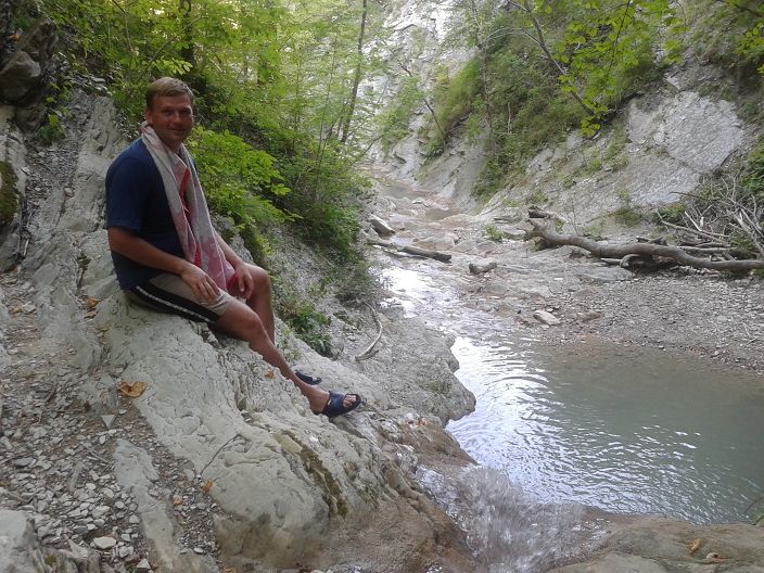 где то там я