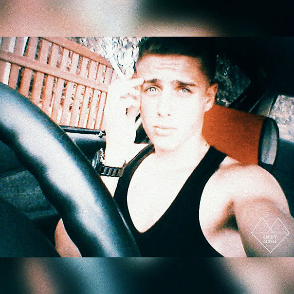 в машине)