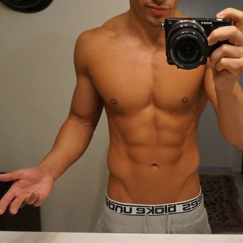 Сфоткался для девушек