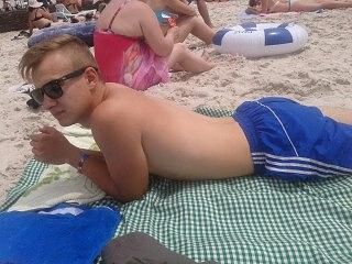 на море)