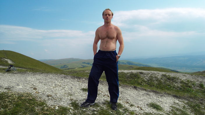 качаю пресс,чтобы лучше и глубже лез