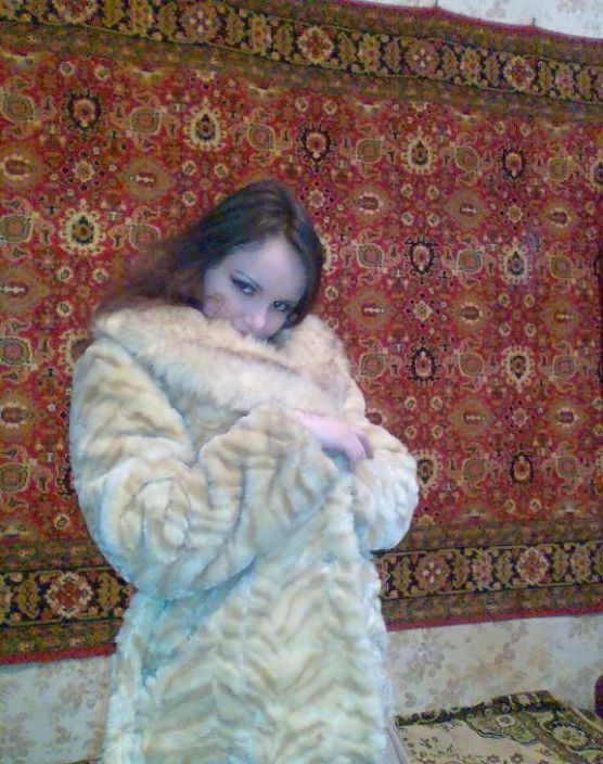Позирую