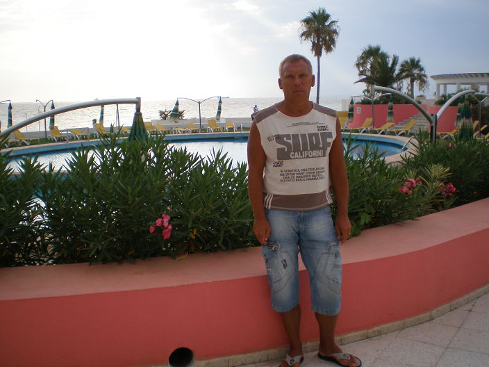 Я, ну............. какой есть