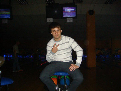 В клубе