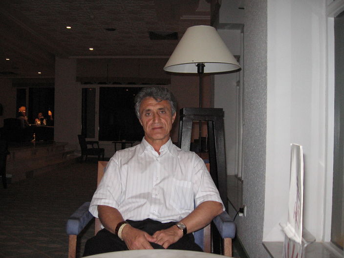 В холле отеля, Тунис, 2008