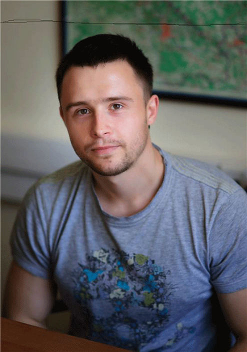 я))))))))))))))))))))