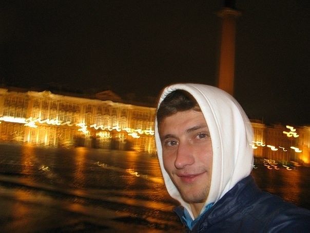 Девушки,пешите я!  жду?