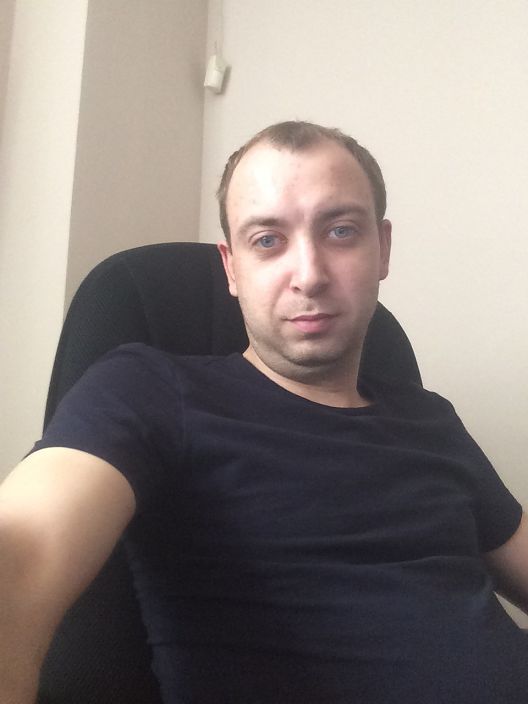 Это я
