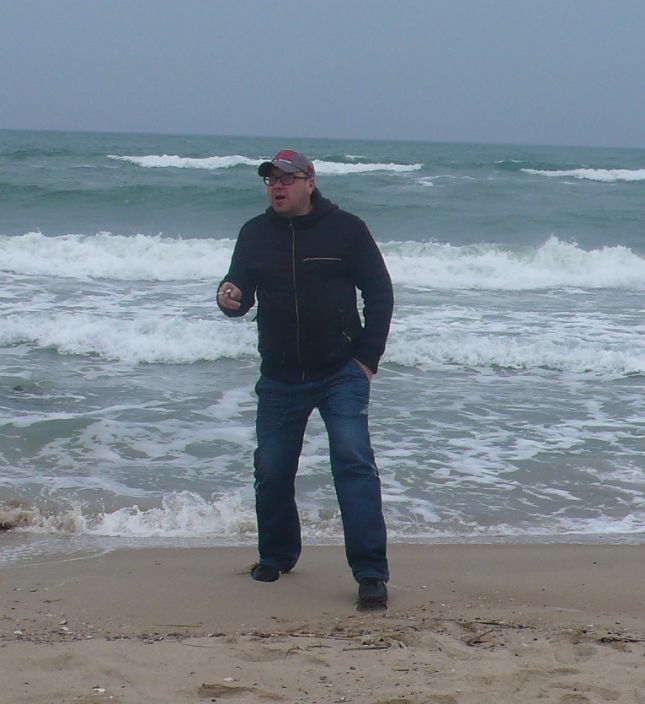 А я на море.....