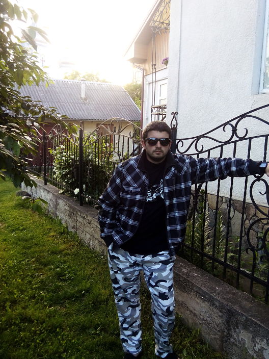 ЖДУ ВАС ДЕВЧЕНКИ