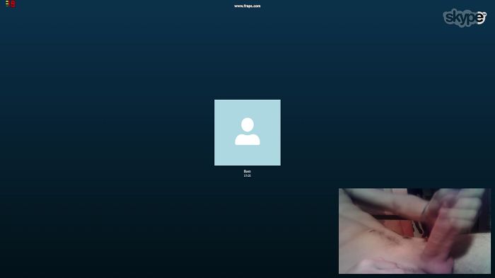 Кончаю в скайпе