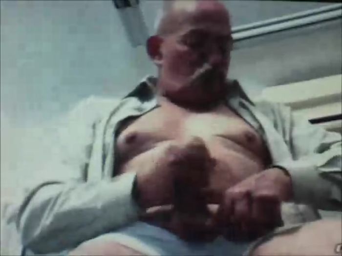 ГОМИКИ ЕБУТ ПАРНЕЙ