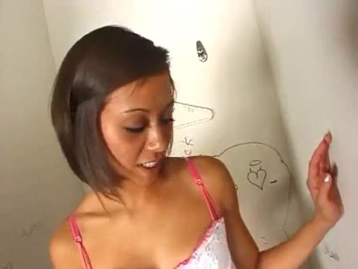 однажды в примерочной комнате