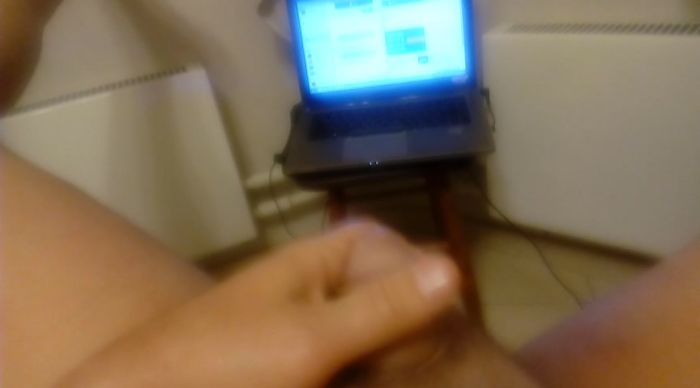 начинает вставать