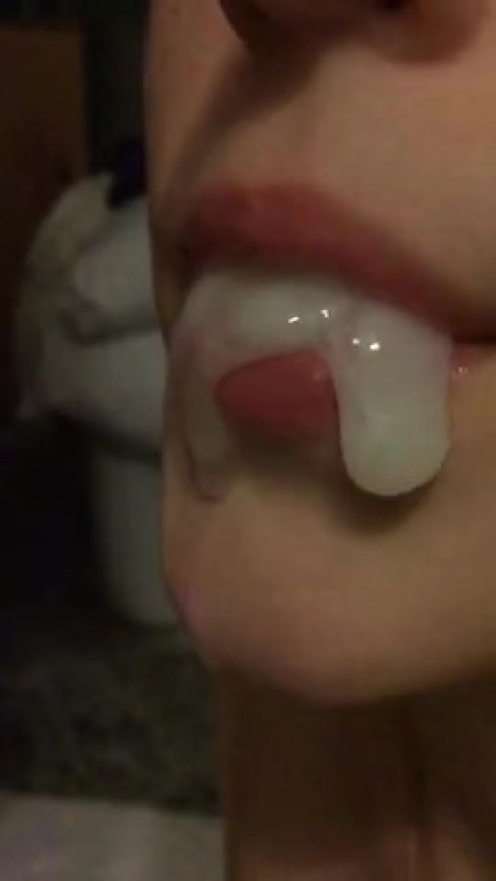 В ротик кончил