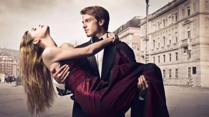 Почему девушкам нравятся богатые парни