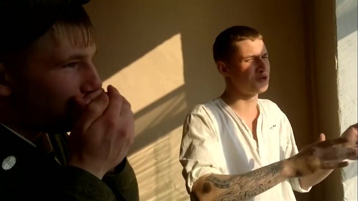 Норм исполнил