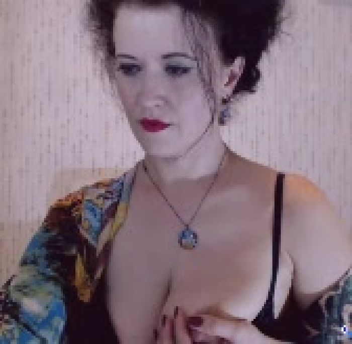 ПИСЯ НАТАХИ