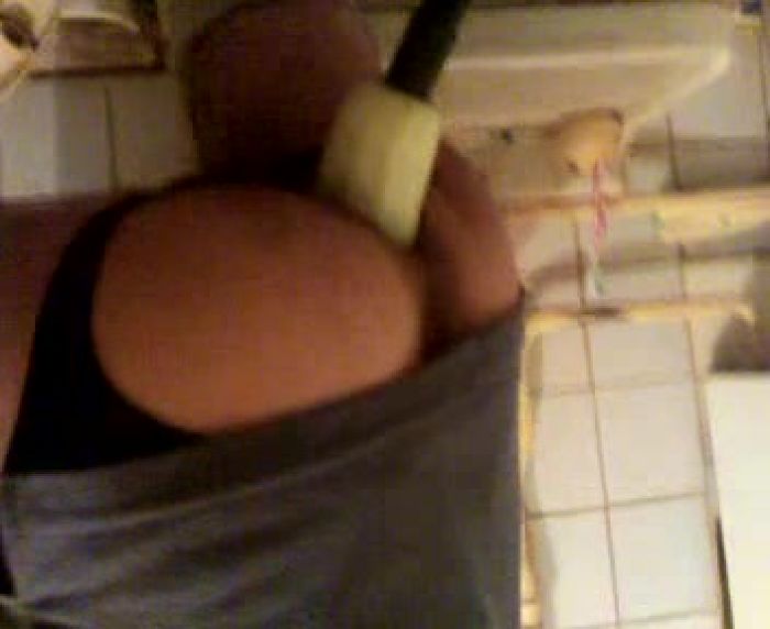 Дрочу свою жопу