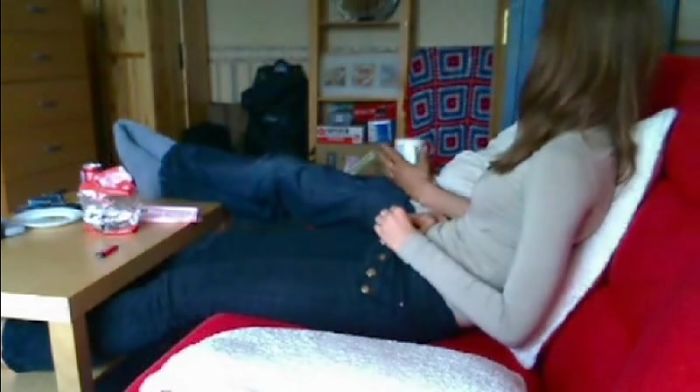 не зная о камере