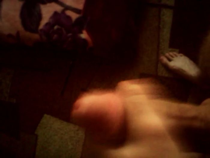 Мой малыш желает всем девушкам и женщинам доброе утро)