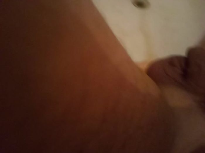 С игрушкой3