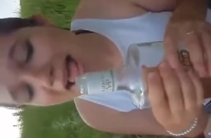 ШЛЮШКИ РЕПЕТИРУЮТ