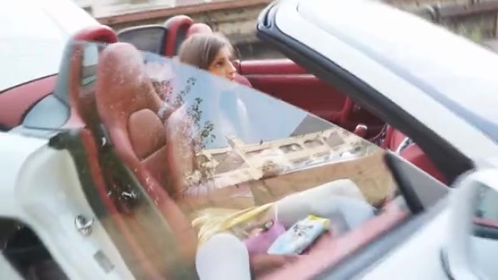 СМЕЛАЯ В АВТО